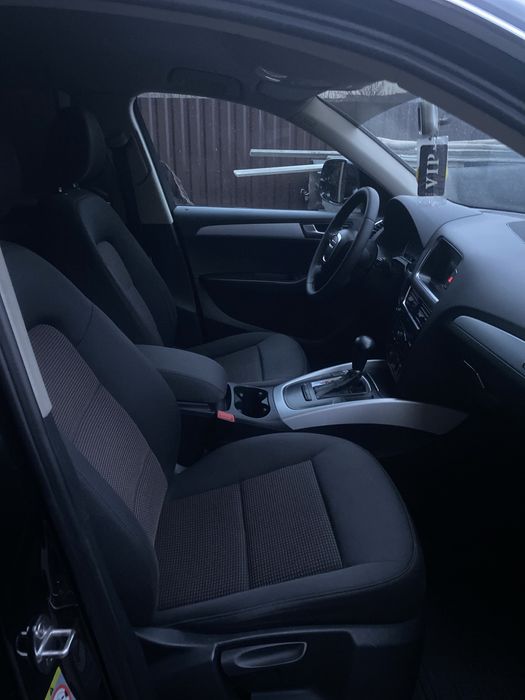 AUDI Q 5  продаю
