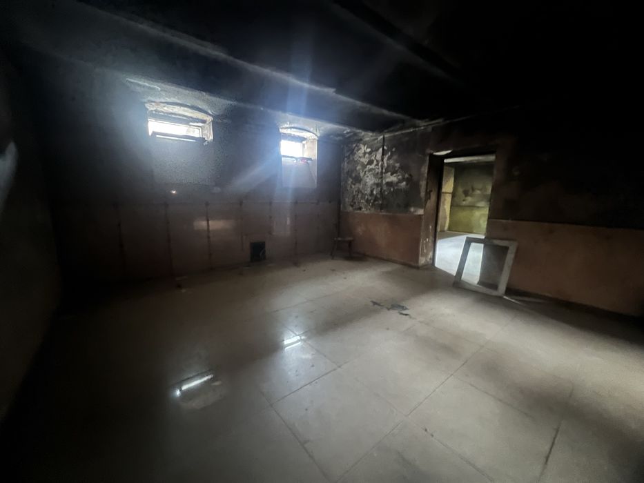 Продам 114 метрів - комерція в центрі Чернівців.