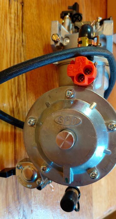 Двухтопливный карбюратор газ-бензин для бензогенератора от 4 до 8 квт