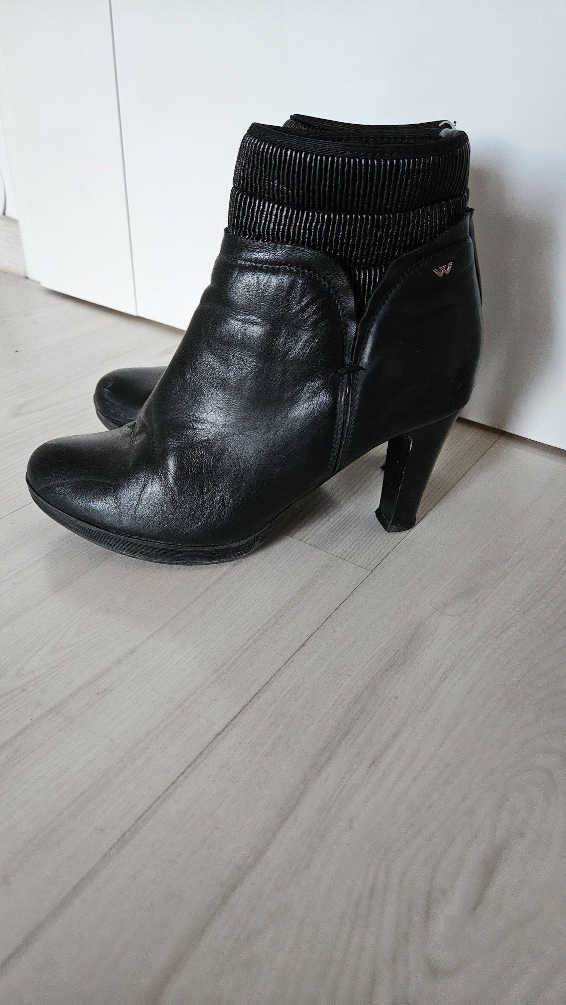 Czarne skórzane buty na obcasie Wojas Lasocki 38 botki kozaki