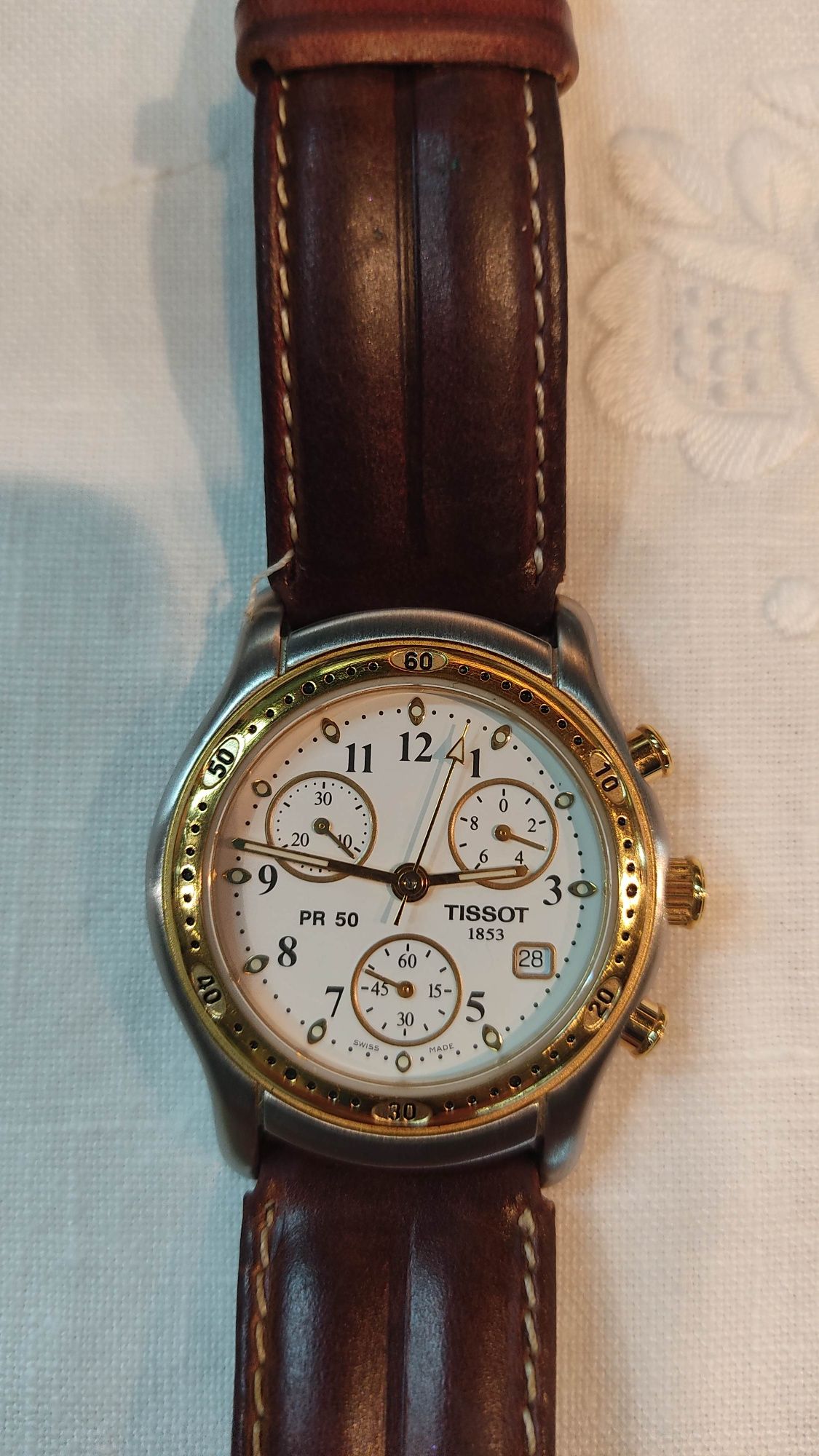 Elegante relógio Tissot PR 50 ótimo estado