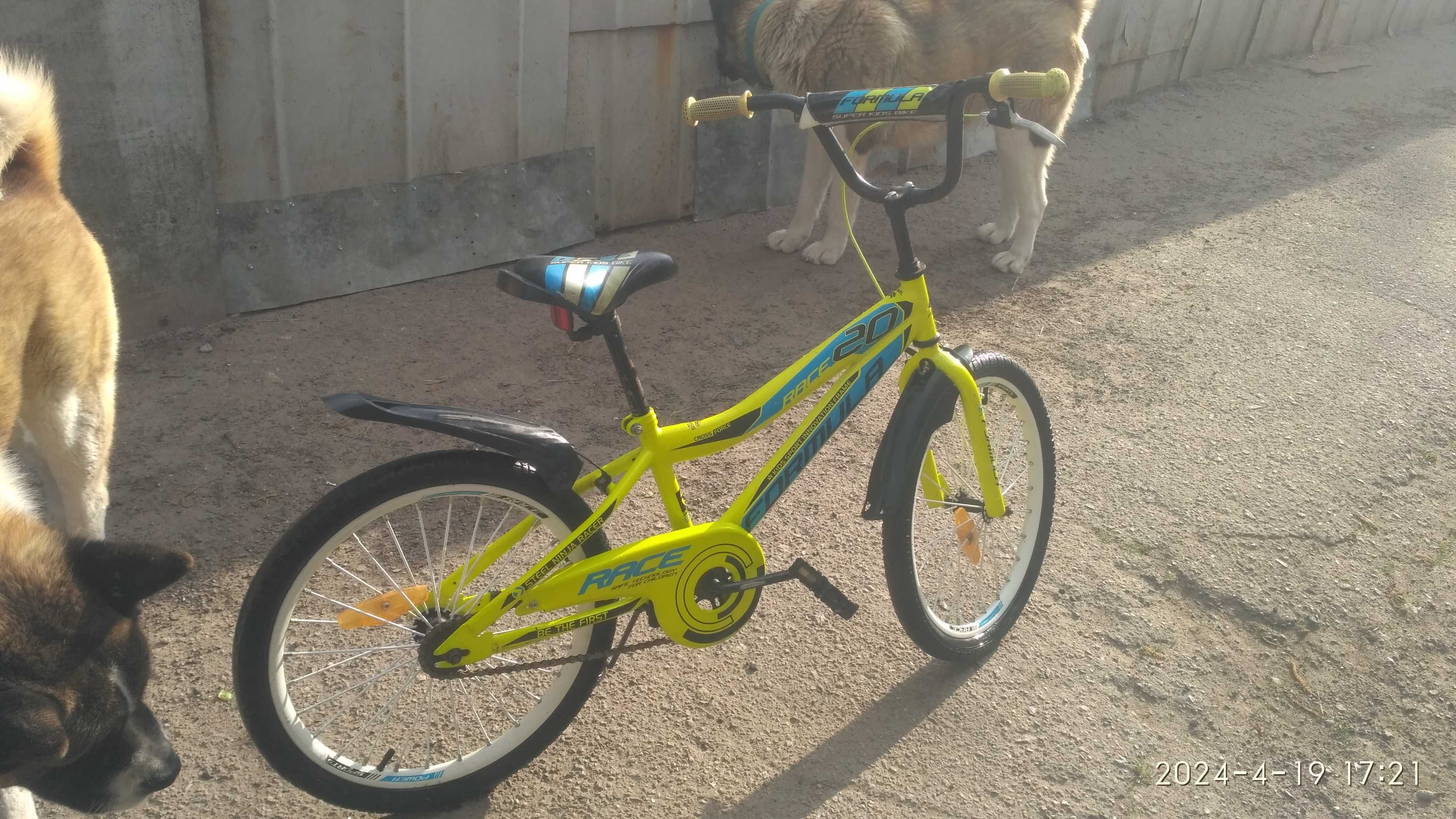 Велосипед дитячий ( підлітковий) 7-12 років.