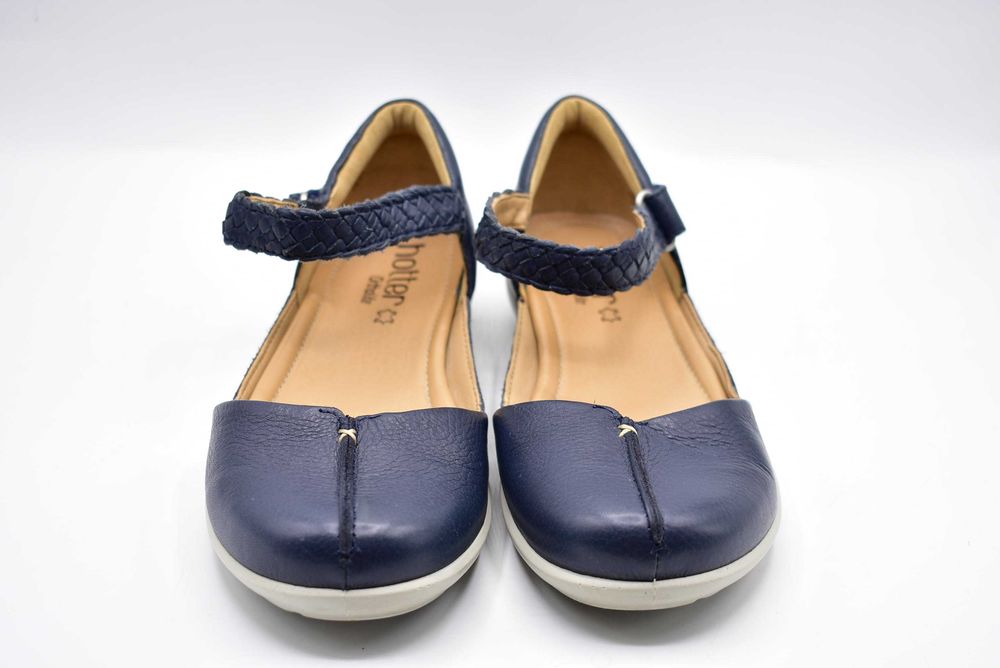 Hotter ( 37.5 ) skóra , lekkie i wygodne