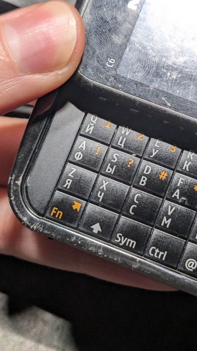 Nokia C6 00 на запчастини або відновлення