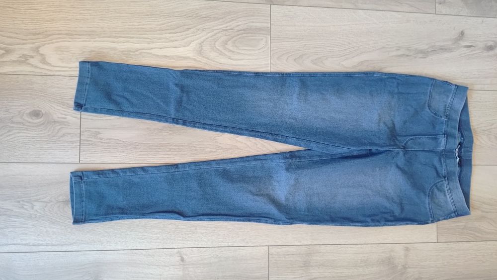 Sprzedam legginsy dziewczęce roz 158/164