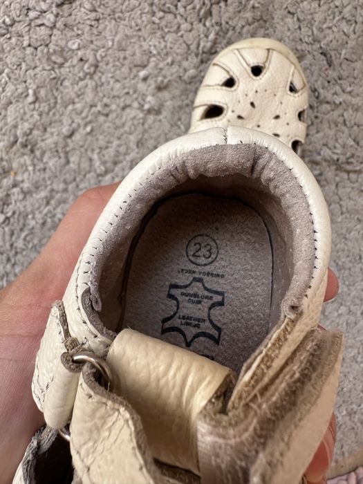 Дитячі шкіряні сандалі happy bee