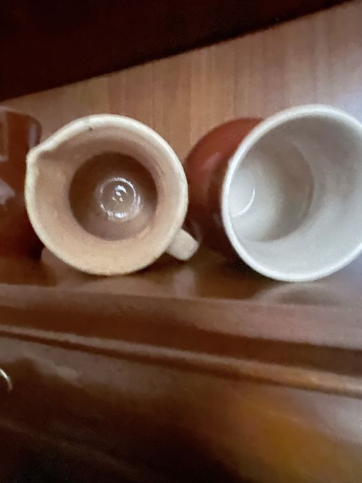 Кувшины глиняные