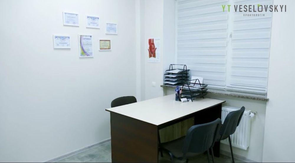 Продаж фасадного комерційного приміщення в ценрі міста вул.Банкова