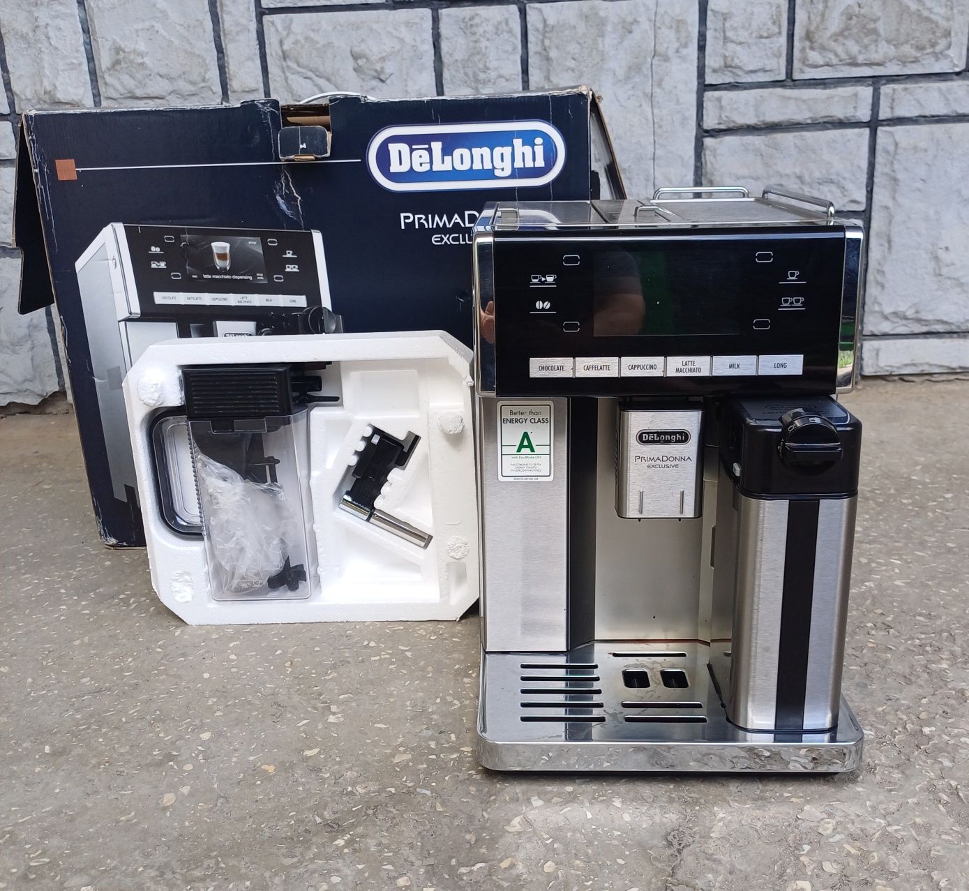 Кавомашина кавоварка Делонджи Delonghi Primadonna Exclusive ESAM 6900