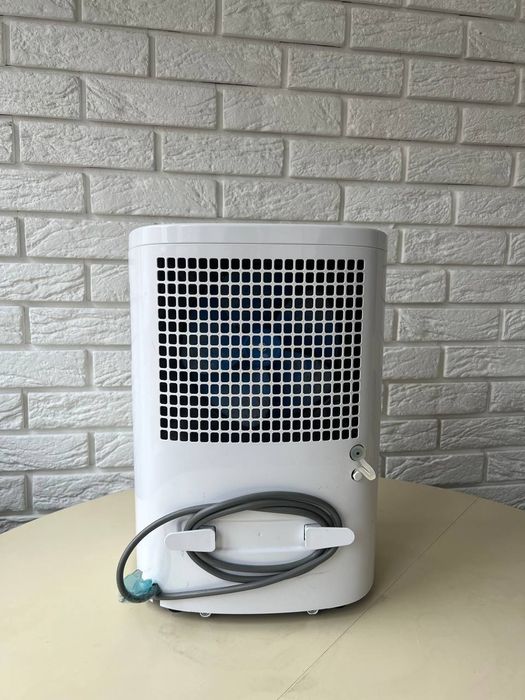 Осушувач повітря Ballu BD10U з іонізатором