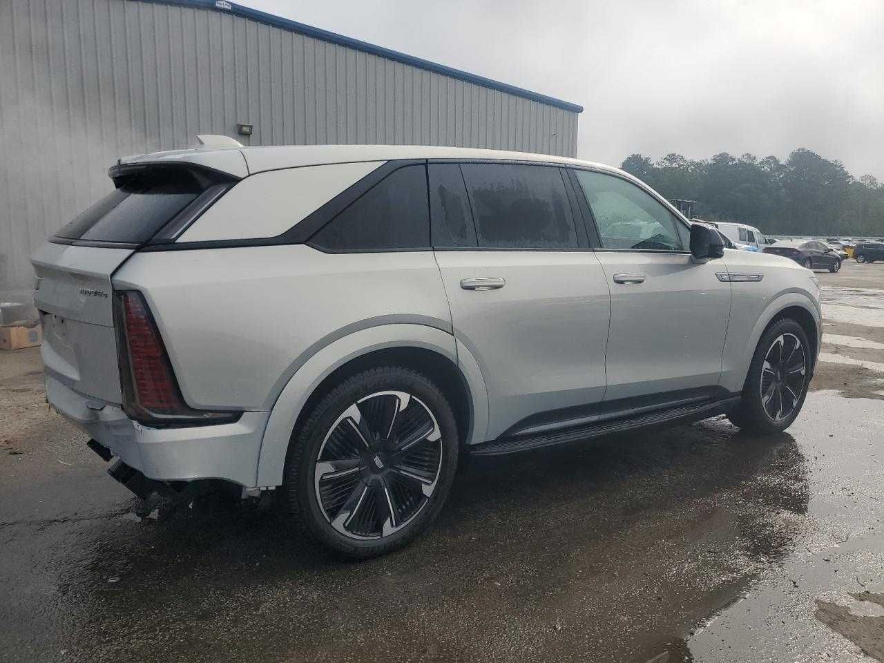 2025 Cadillac Escalade IQ SPORT-2