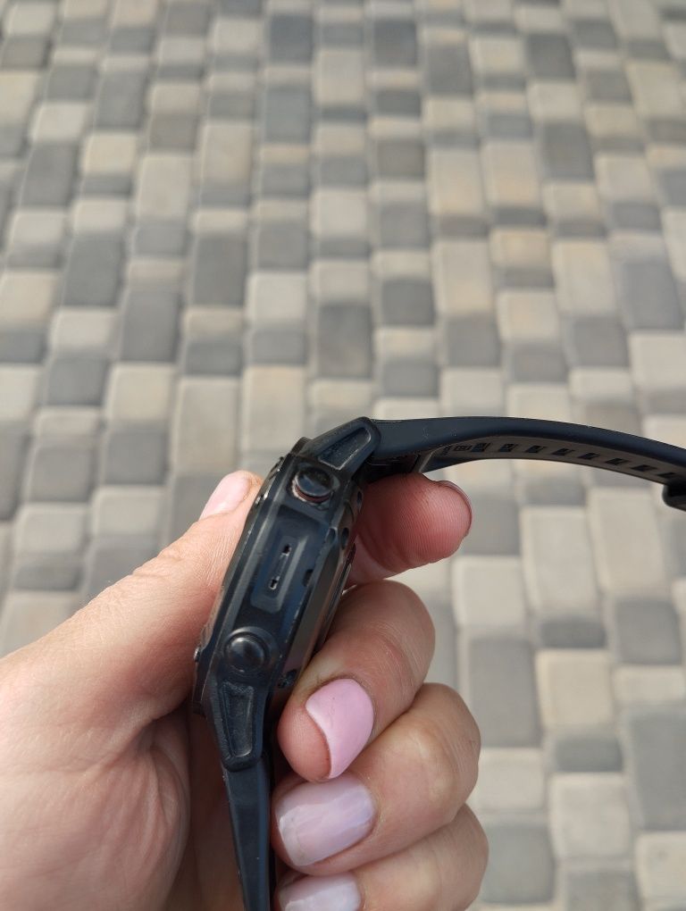 Годинник Garmin Fenix 6 Sapphire