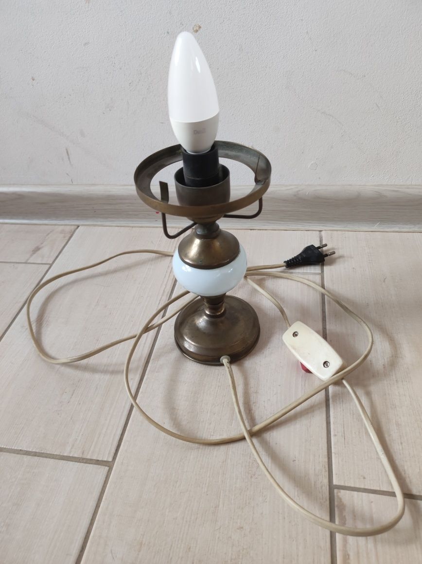 Lampka mosiężna E14
