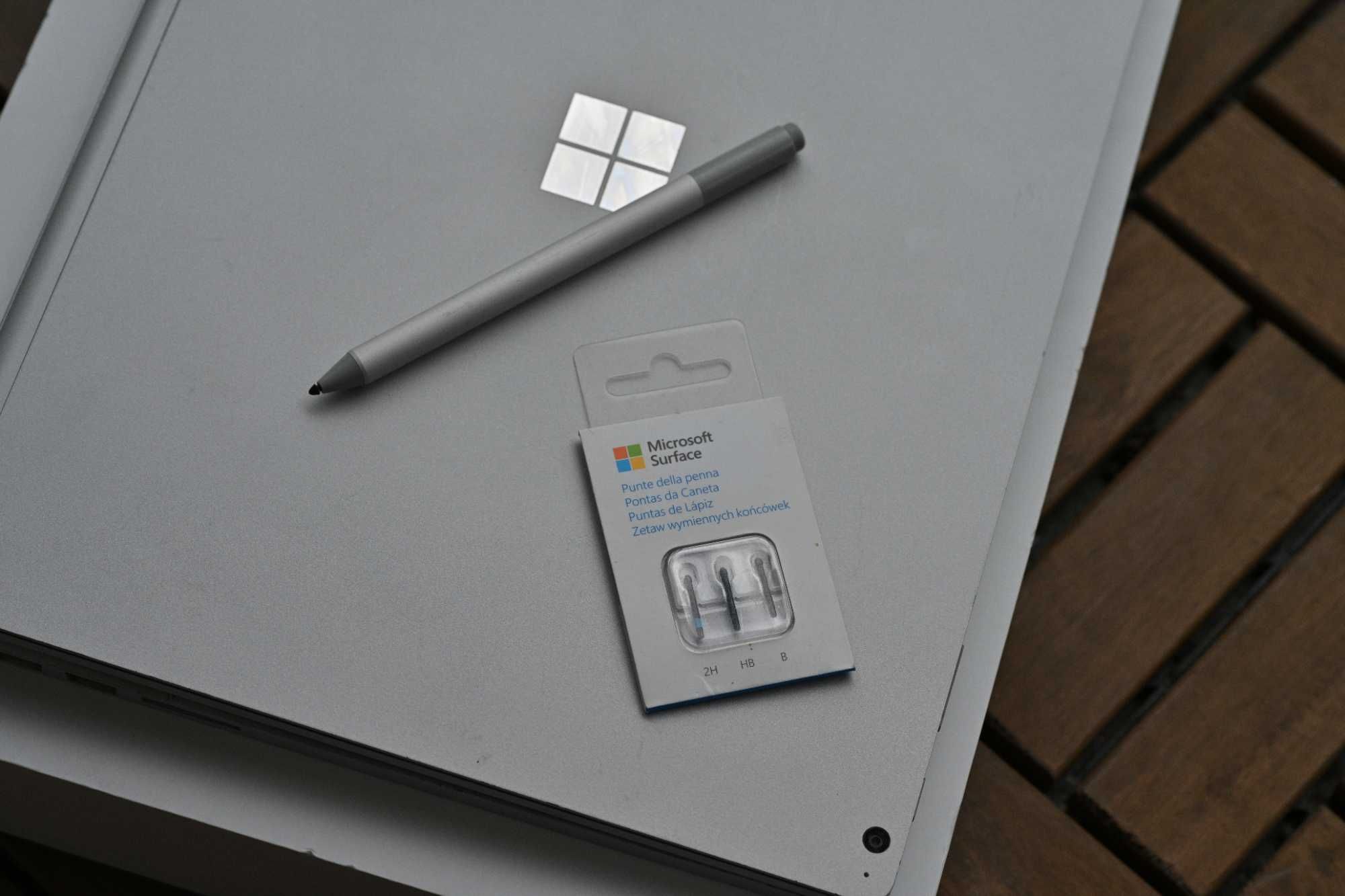 Microsoft Surface Book 3 15″ i7 GTX 1660 Ti 16 GB RAM 256 GB SSD