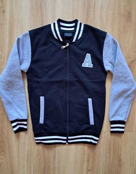 Bluza ocieplana chłopięca rozmiar 146 czarna