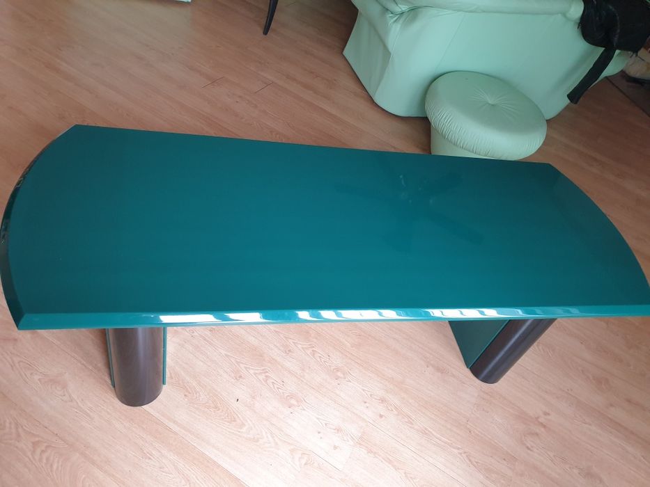 Solidna ława butelko wazielen