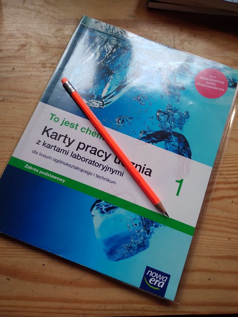 Karty pracy do liceum/technikum klasa 1 ,,To jest chemia".