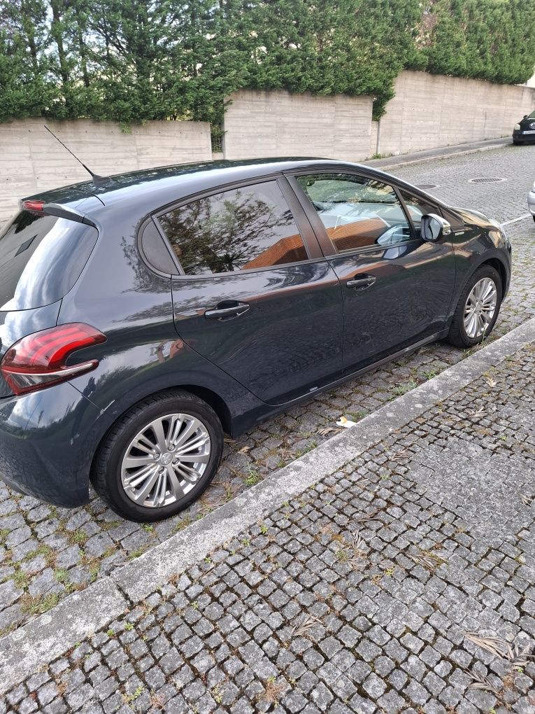 Peugeot 208 1.2 Puretech