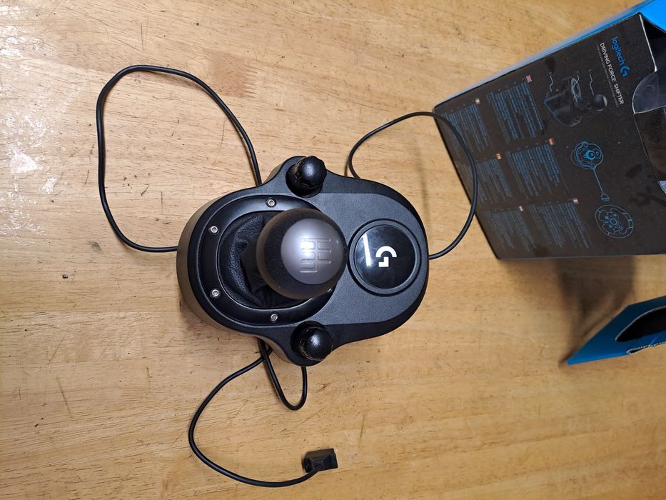 Vendo volante loghitec g29 com mudanças