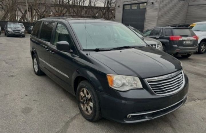 Трансфер індевідуальний,Таксі,Київ-Україна-Польща,Молдова,6місць