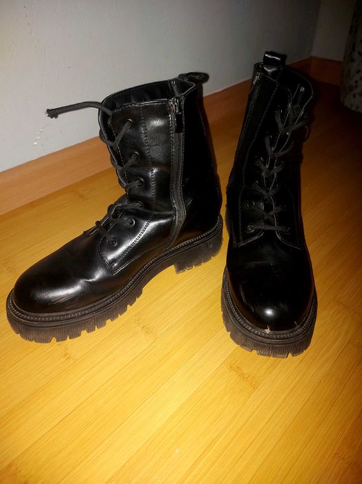 Жіночі зимні  ботінки