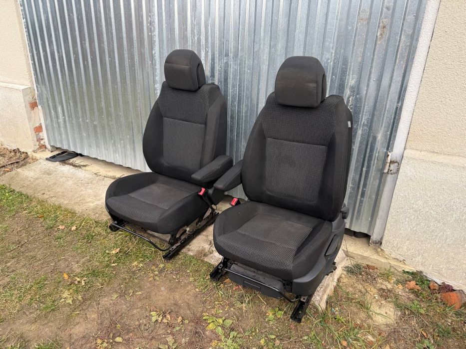 СИДУШКИ В Фольсваген CADDY / TOURAN - зручні задні ряди-трансформери