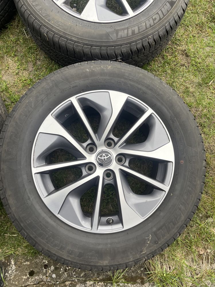 Felgi toyota rav4 opony michelin 225/65R17