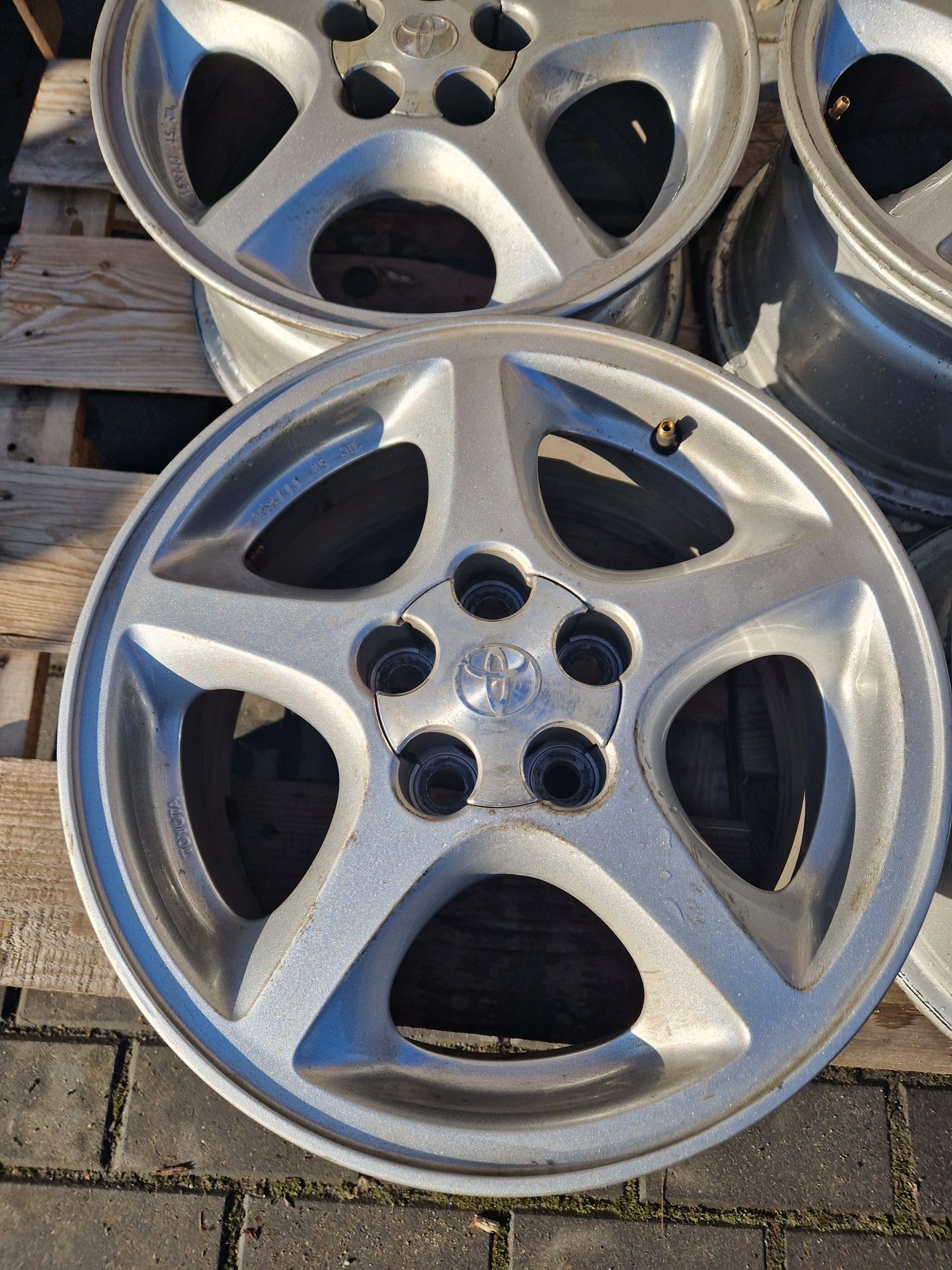 Felgi aluminiowe 15 cali TOYOTA 5x100