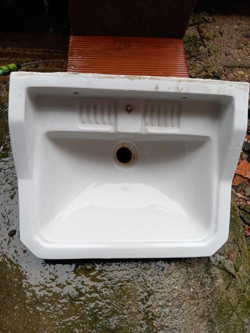 Vendo louça WC em bom estado
