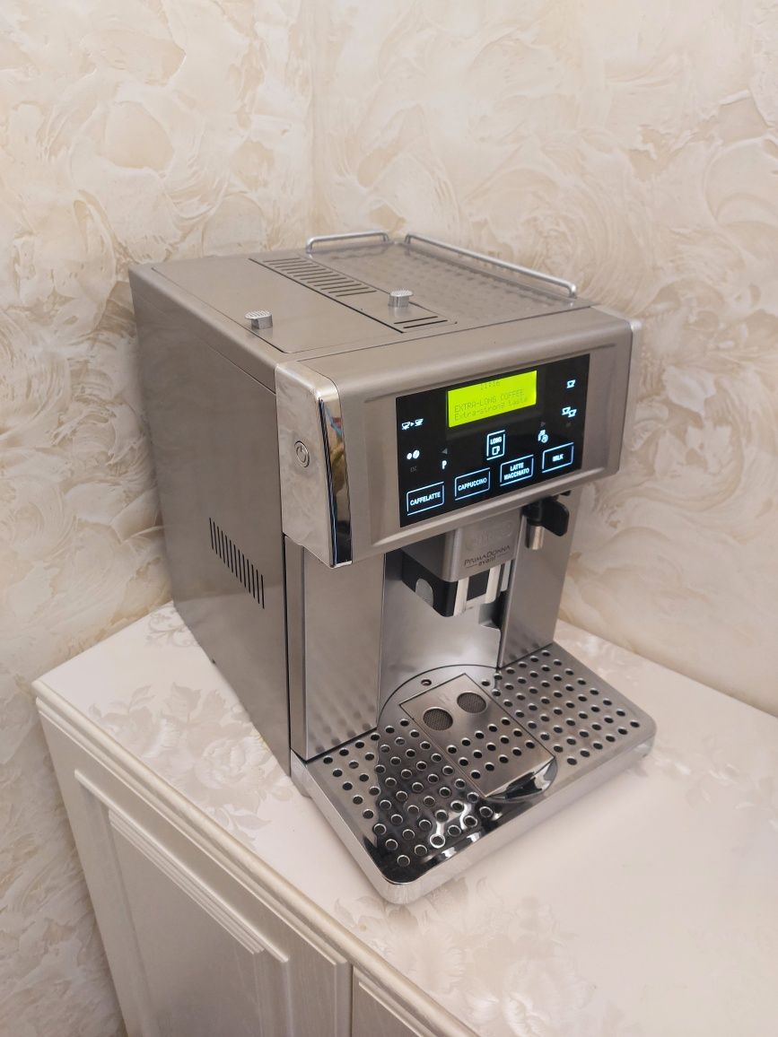 Кавоварка DeLonghi PrimaDonna ESAM Avant
