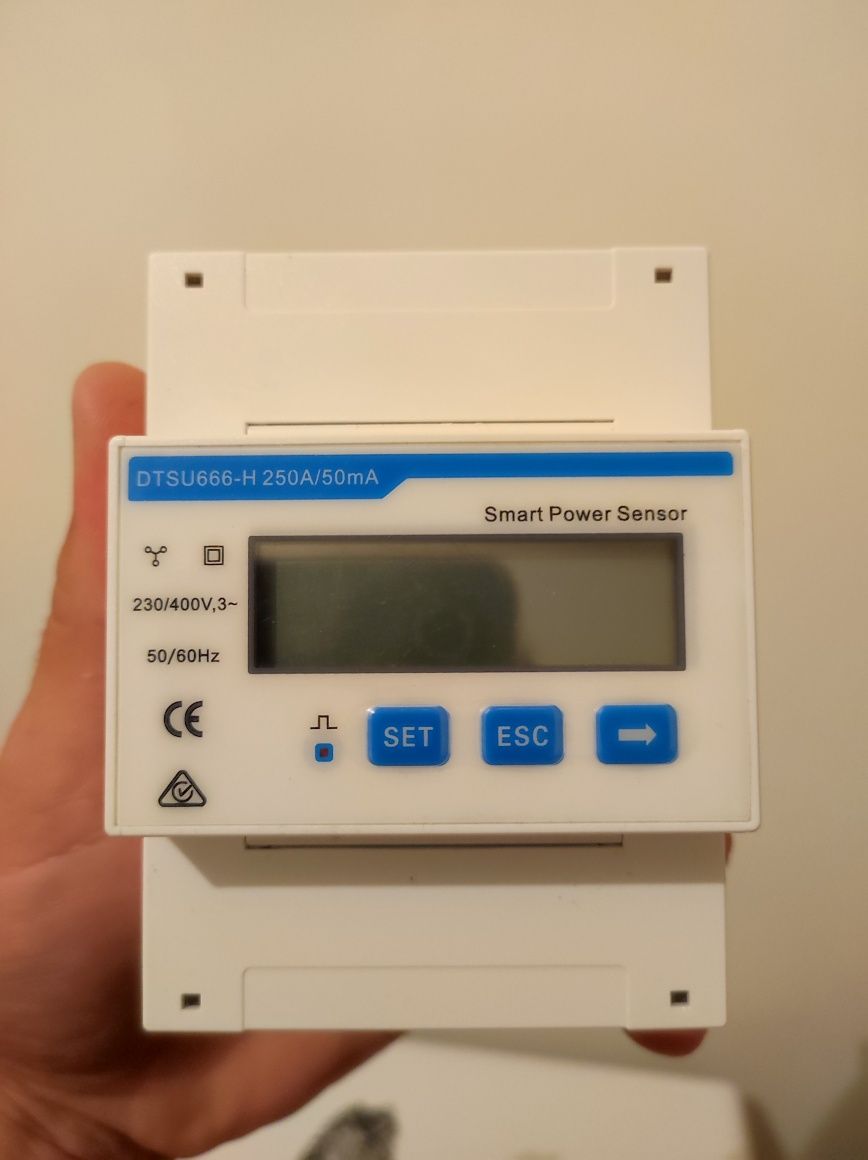 Smart meter trifásico