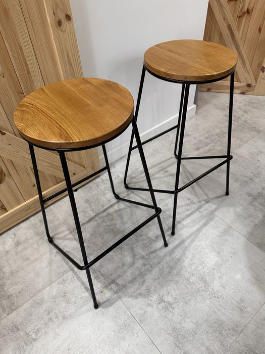 Krzesła / hokkery /stołki barowe x 2