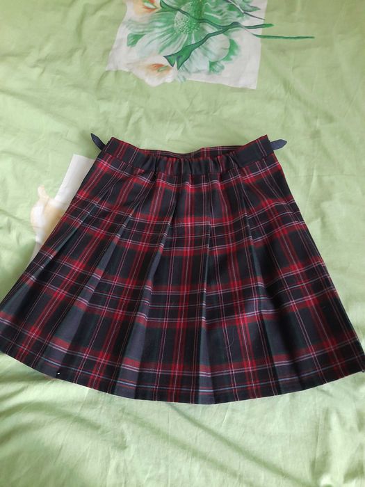 нарядное платье Zara на паетках и утепленные платья для девочек