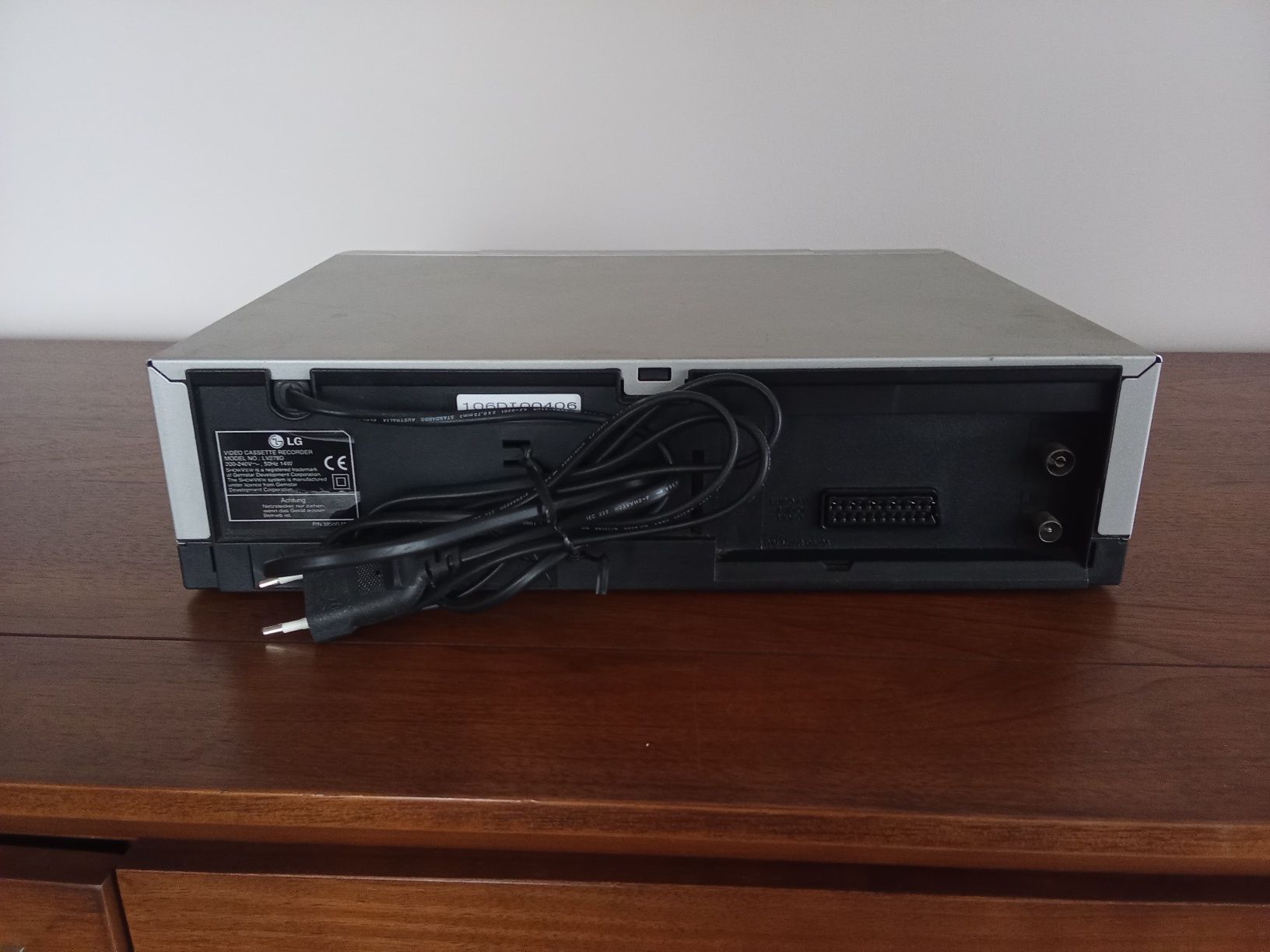 Odtwarzacz VHS z nagrywaniem LG LV278d