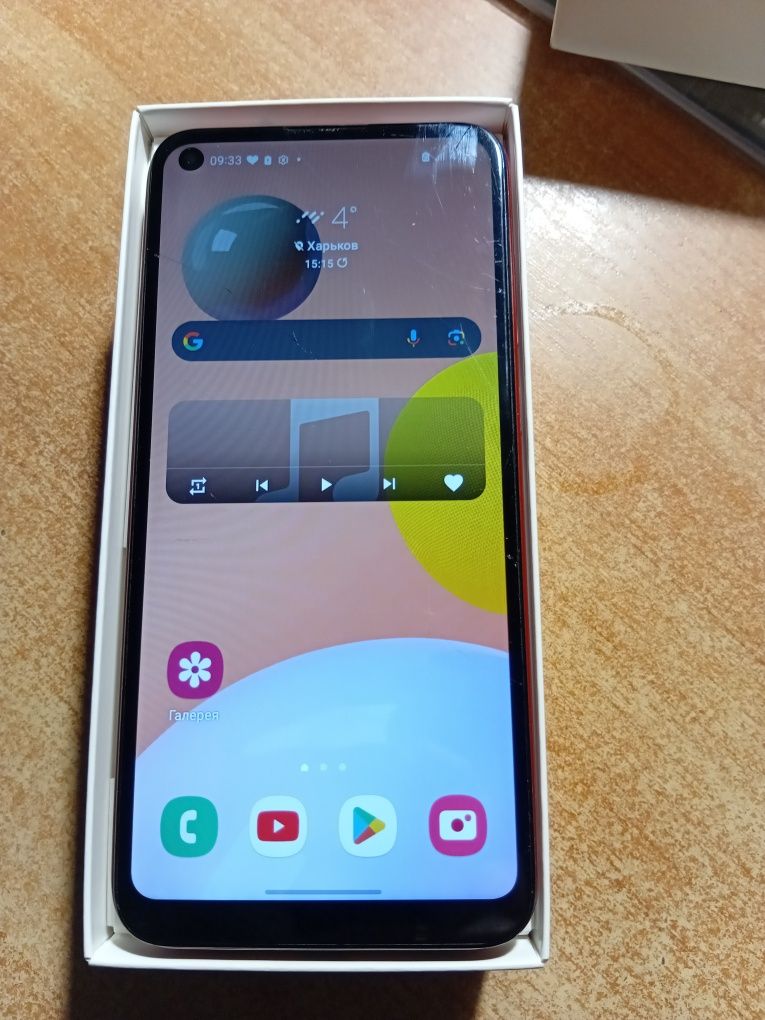 Продаю телефон Samsung A11