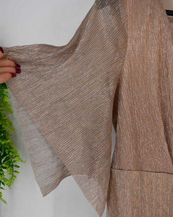 Sukienka wizytowa z asymetrycznymi rękawami Bonprix 40/42