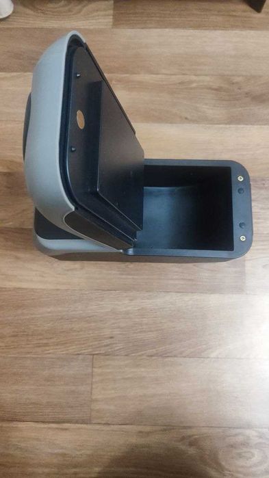 Подлокотник в авто