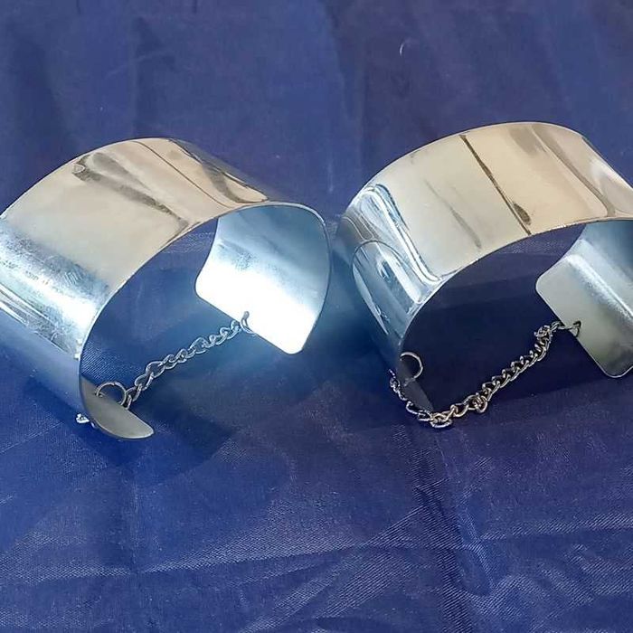 Srebrna BRANSOLETKA mankietowa szeroka z łańcuszkiem