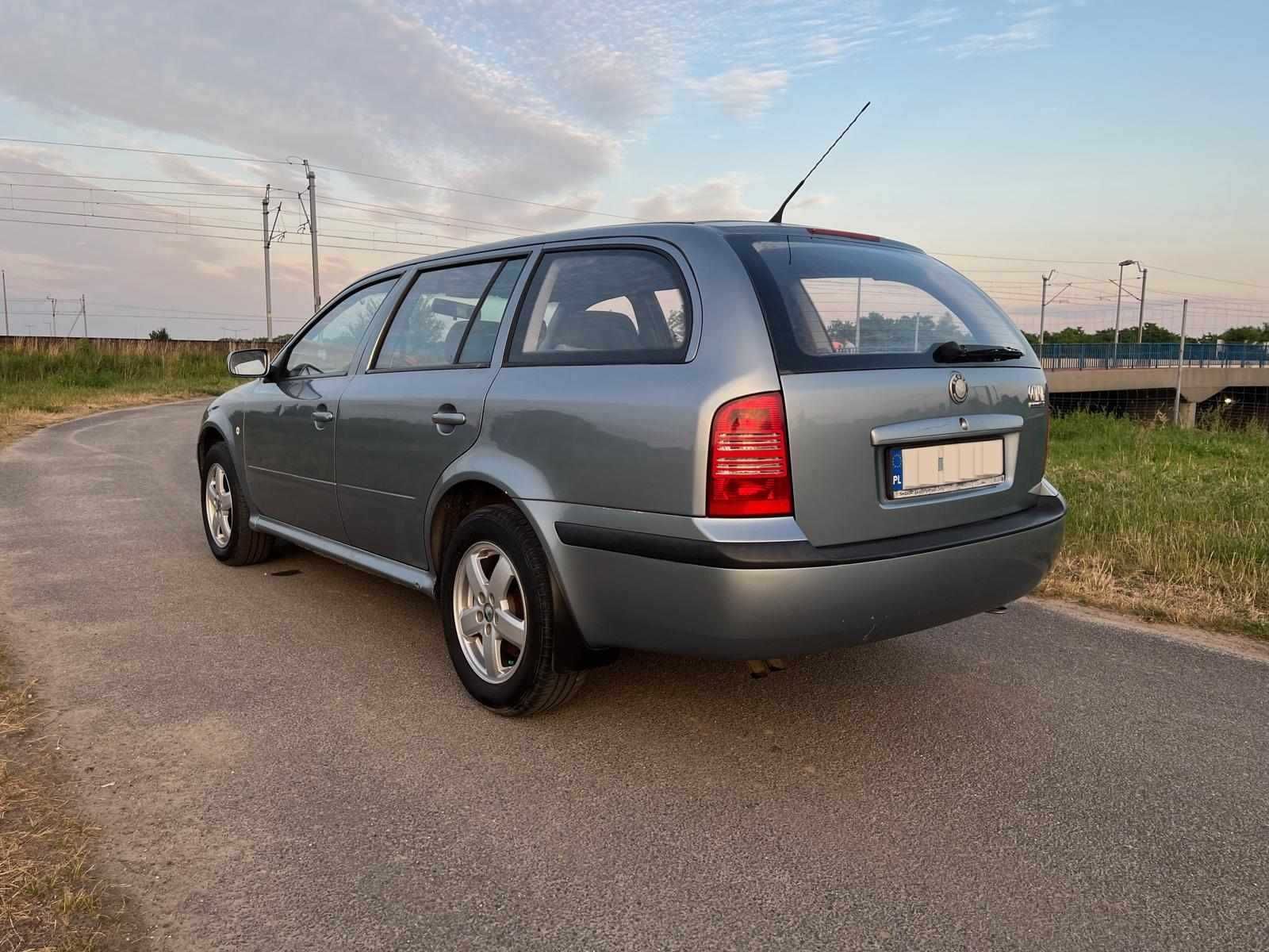Skoda Octavia kombi 1.6 mpi klima alufelgi