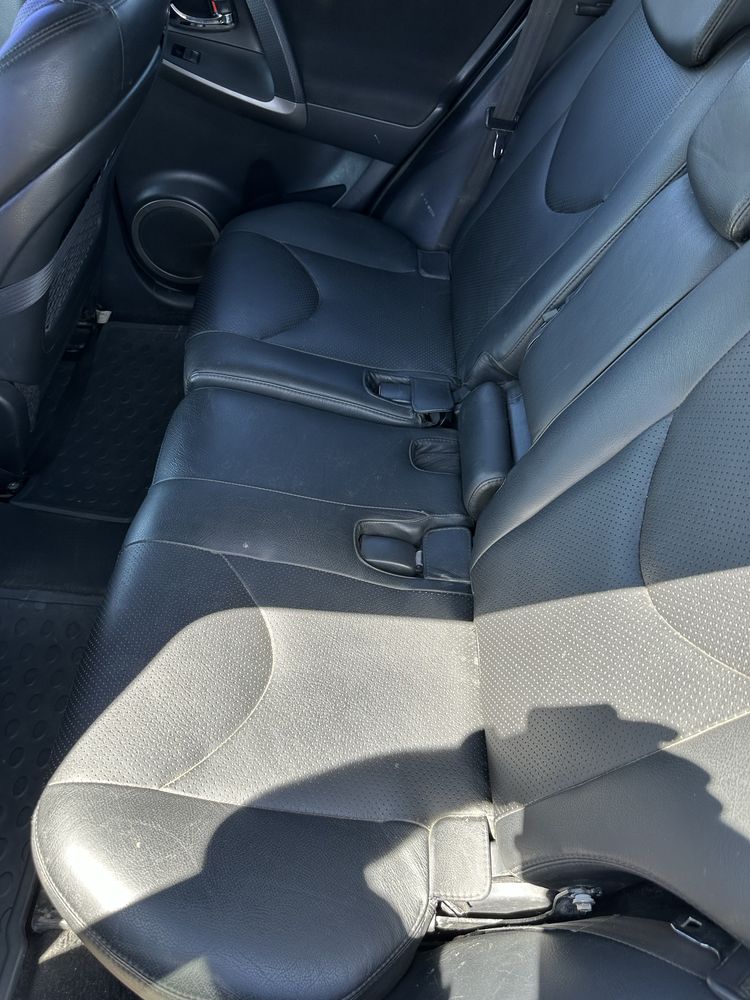 Продам Toyota Rav4 Можлива доставка