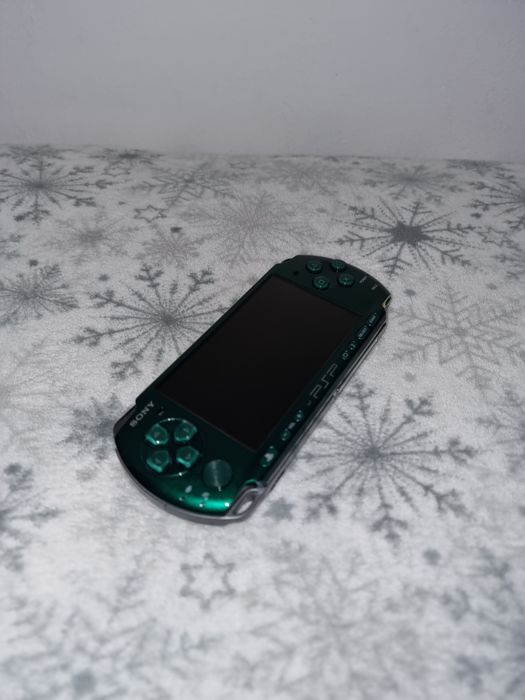 Japońskie PSP 3000, 256 gier Spirited Green 100% oryginalna