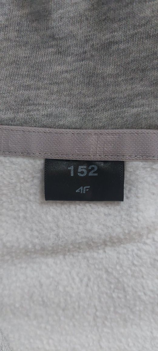 Bluza 4f dla dziewczynki rozmiar 152