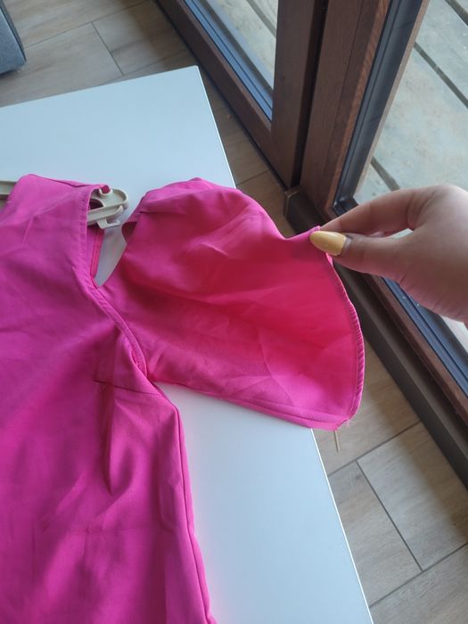 Różowa sukienka na każdą okazję 36