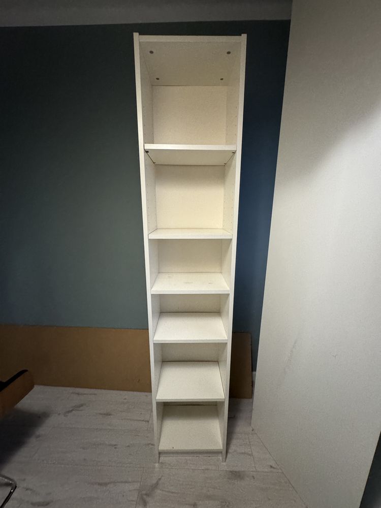 Bialy regal na ksiazki ikea