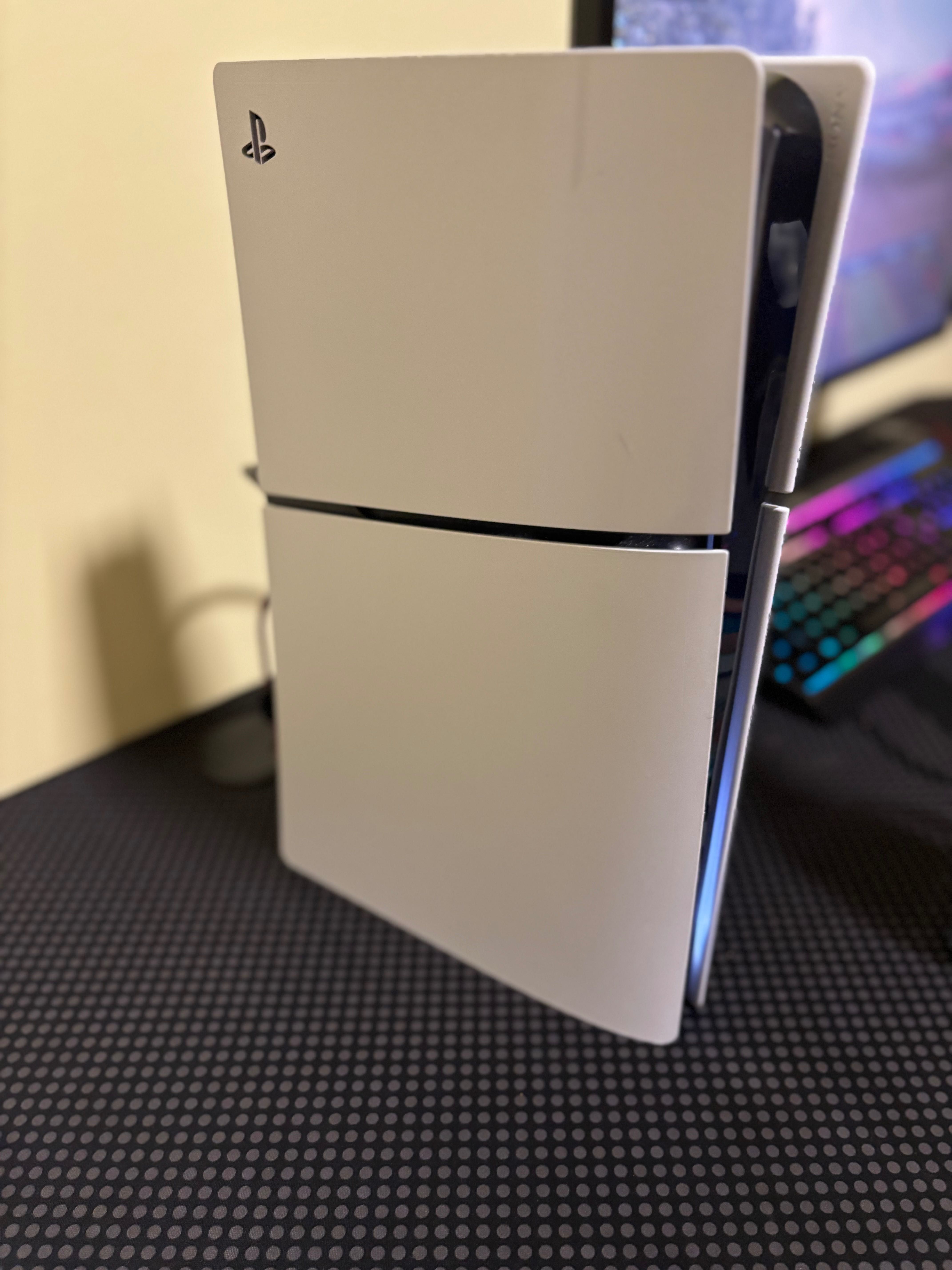 Plastation 5 Slim