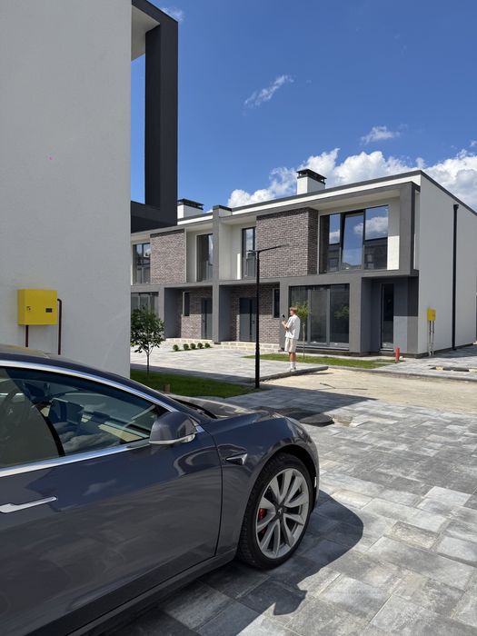 Продаж дуплекса Вишеньки Приозерна