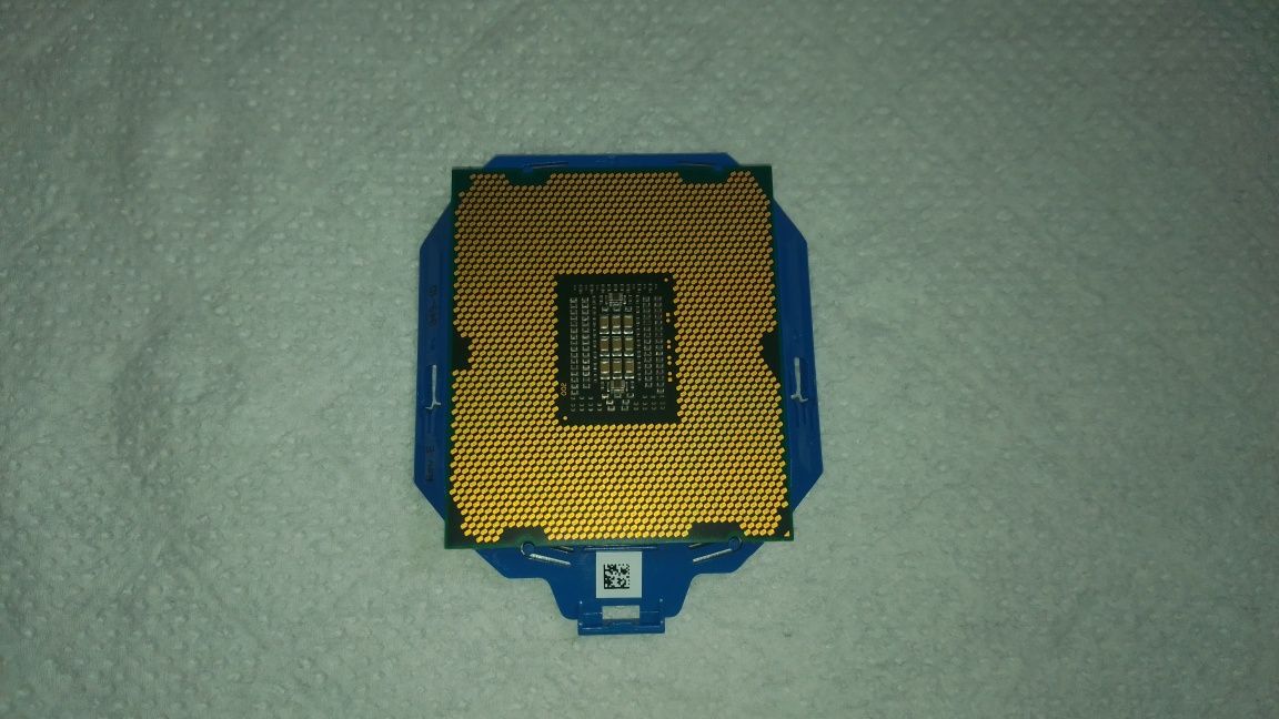 процессор Intel Xeon E5-2620