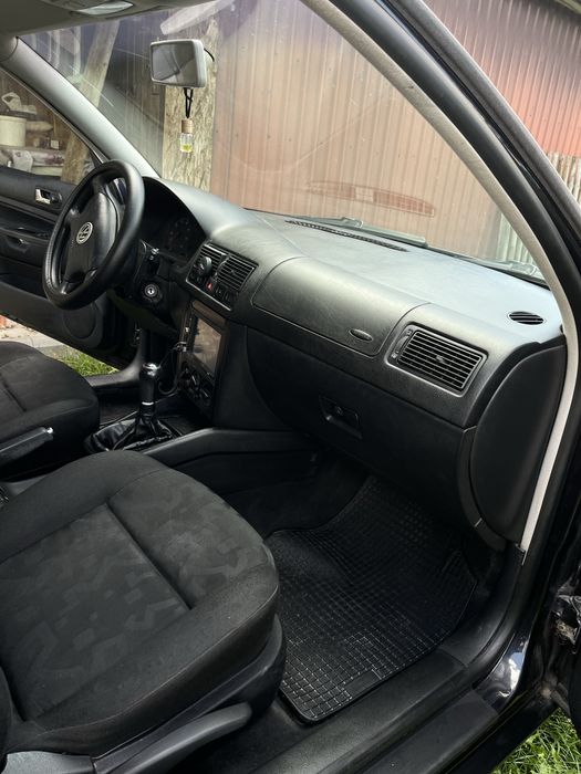 Volkswagen Golf 4