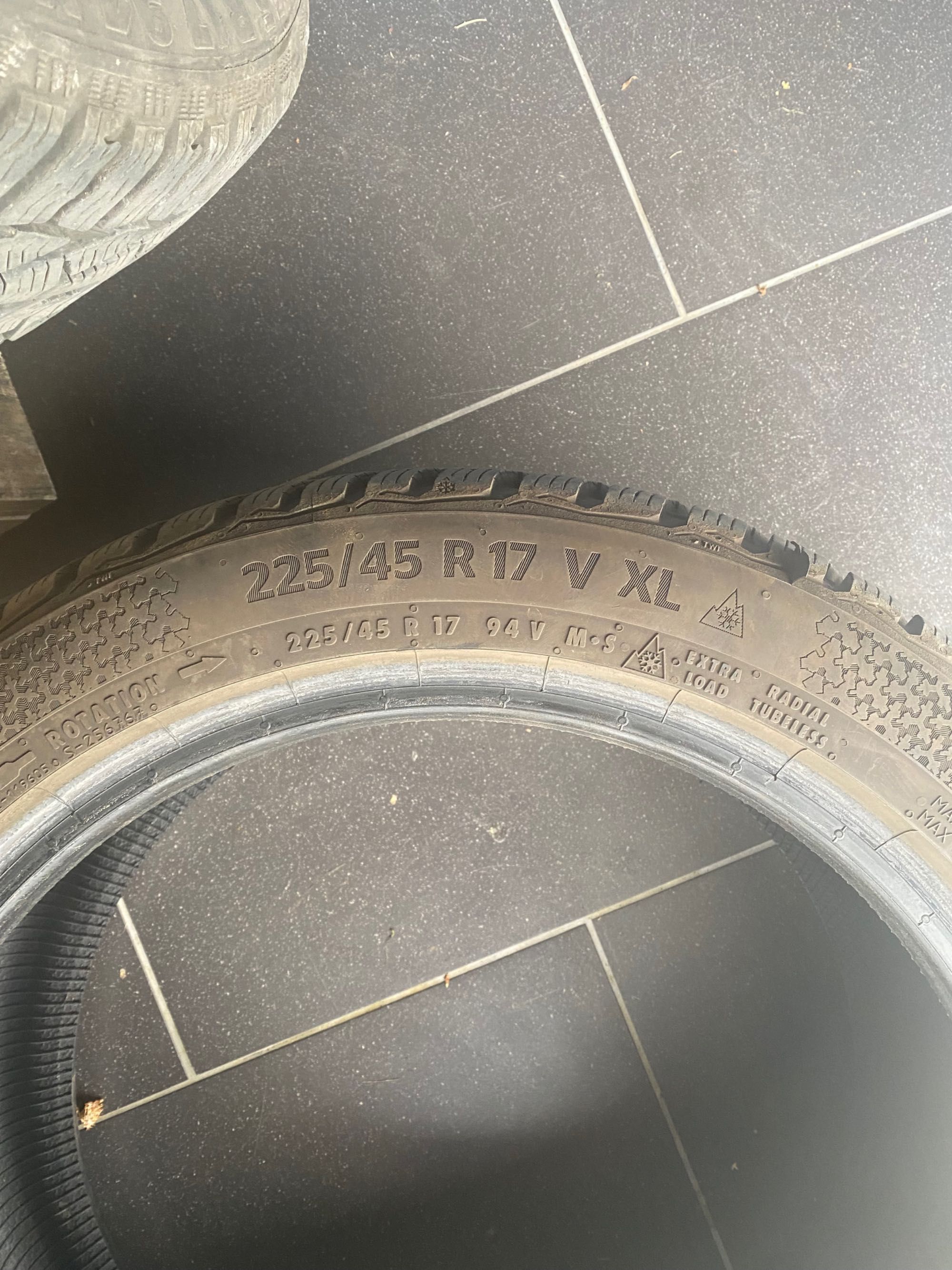 2x Opony zimowe Continental WinterContact TS870 225/45R17 12.2024 bdb