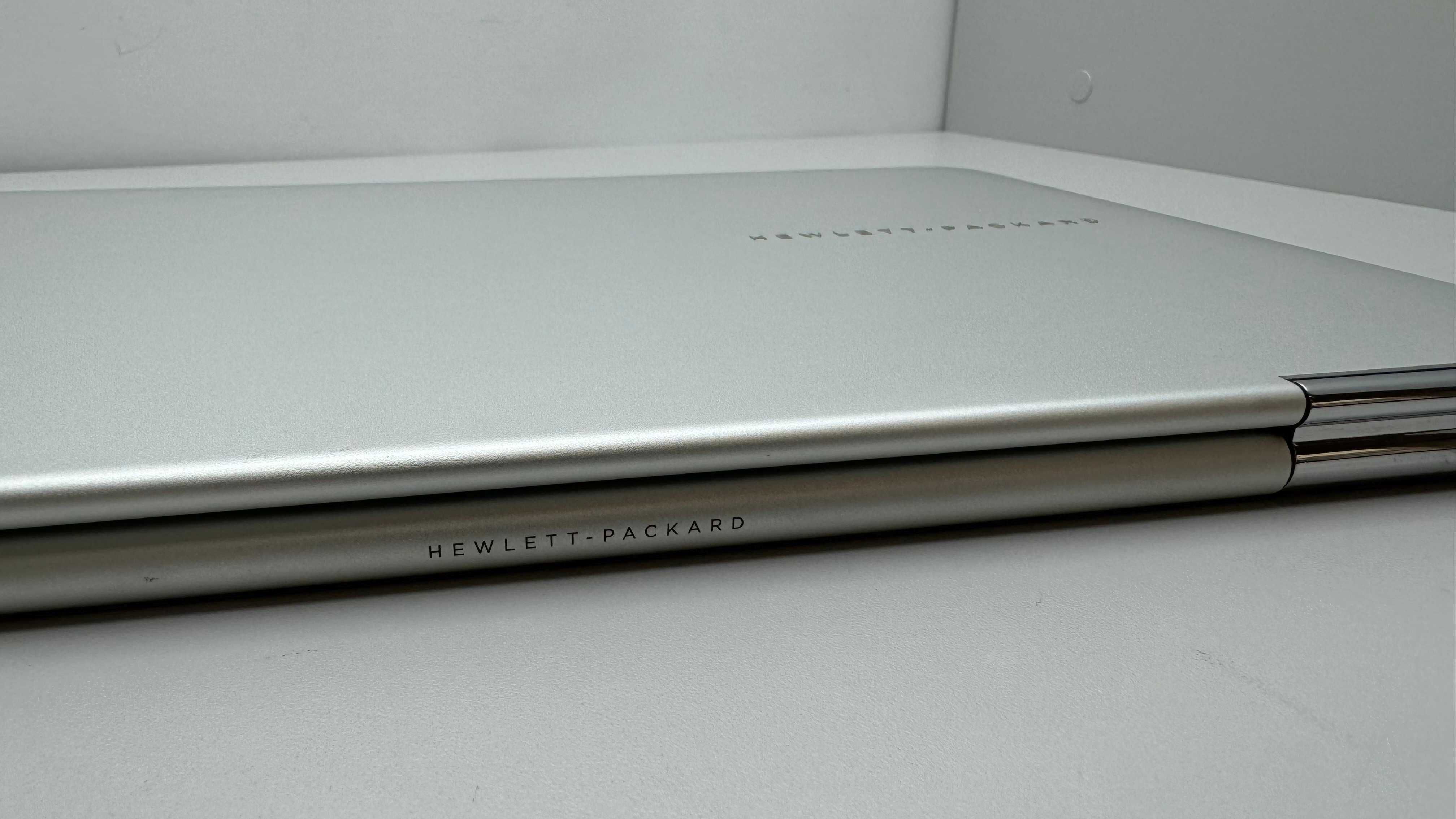 Laptop HP Spectre X360 13 i7 6500U 8/512GB SSD Qhd , b. dobry stan